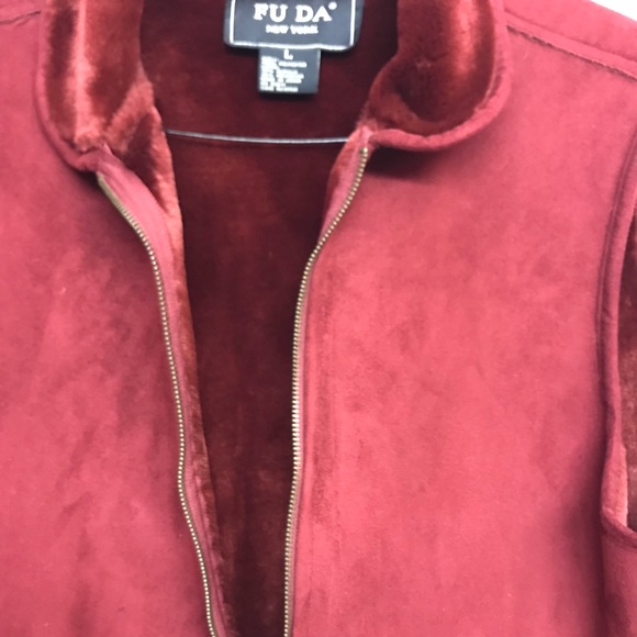 Suede Burgundy vest. Inside velvety soft. - Picture 3 of 3